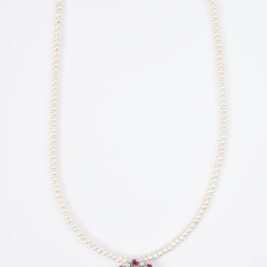 Scarlett Eve Pearl Necklace