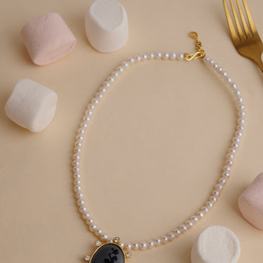 Golden Muse Pearl Necklace