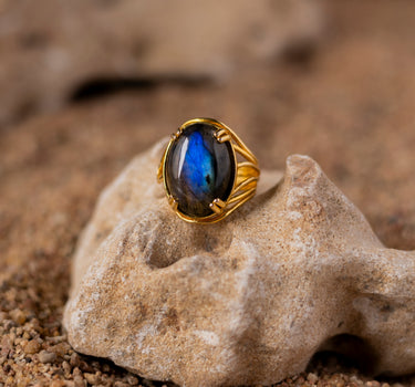 AURORA LABRADORITE RING