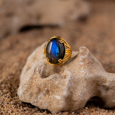 AURORA LABRADORITE RING