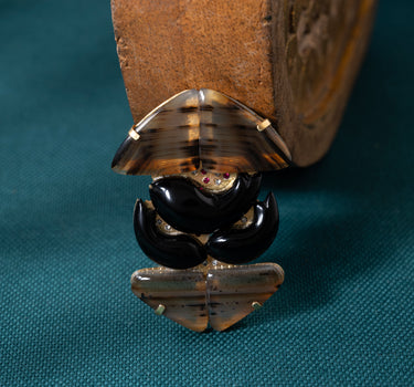 Onyx Reef Brooch