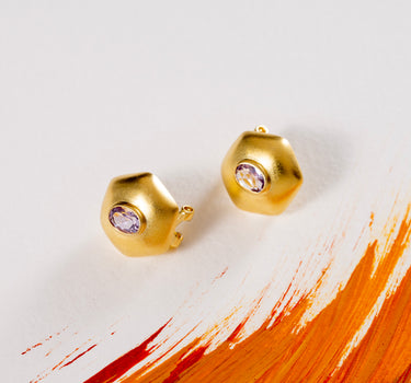 Light of Calm- Hexagon Amethyst Studs