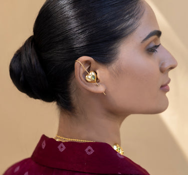 Spirit Heart Peridot Earcuff