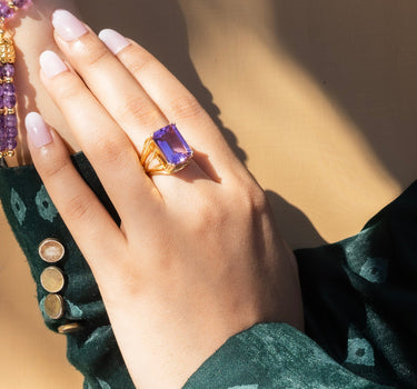 IRIS AMETHYST RING
