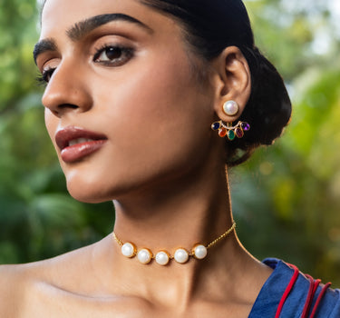 Pearl Aura Choker Necklace