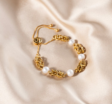 Aurelia Quattro Pearl Bracelet