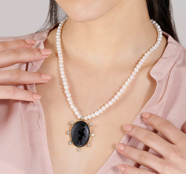 Golden Muse Pearl Necklace