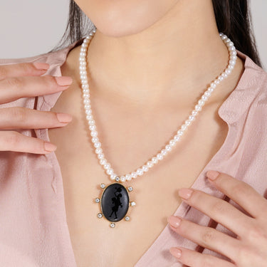 Golden Muse Pearl Necklace